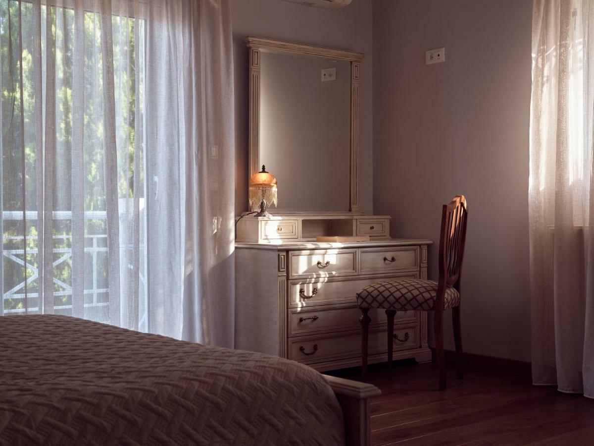 Golden July Luxury Villa Akrotiri  Exterior photo