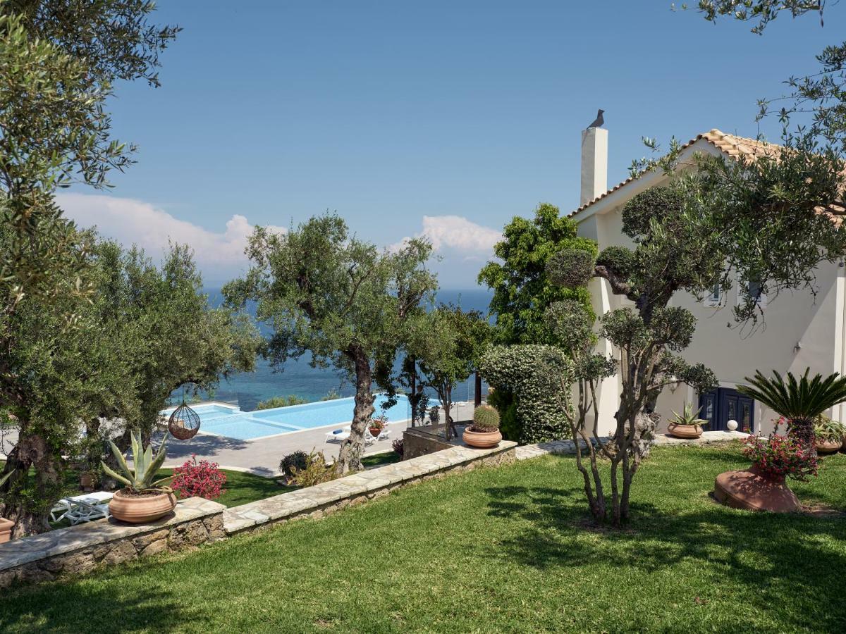 Golden July Luxury Villa Akrotiri  Exterior photo